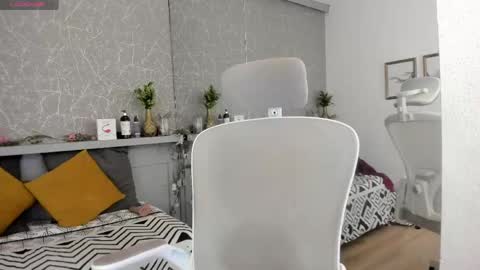 Sarah online show from April 2026 12:57:02 AM