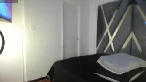 Luna  online show from September 2025 06:54:01 PM