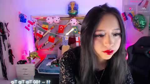 Snapshot of moon_water__ chatting on June 2026 10:47:02 AM Moon Water online show from June 2026 10:47:02 AM