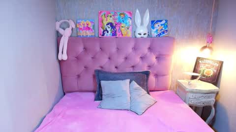 Charlotte online show from March 2026 06:55:02 PM