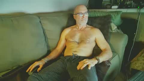 moondanceraa online show from February 2025 02:28:01 AM