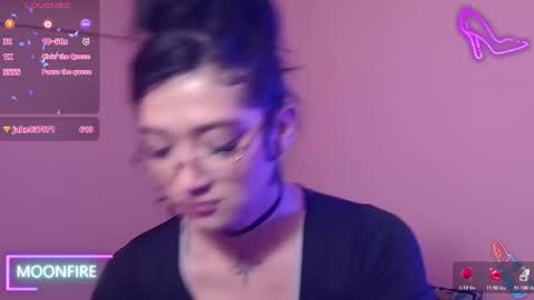 Nicky  online show from November 2025 10:47:02 AM