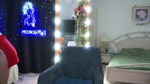 Snapshot of moonlight4u chatting on December 2024 05:07:01 AM Jane online show from December 2024 05:07:01 AM