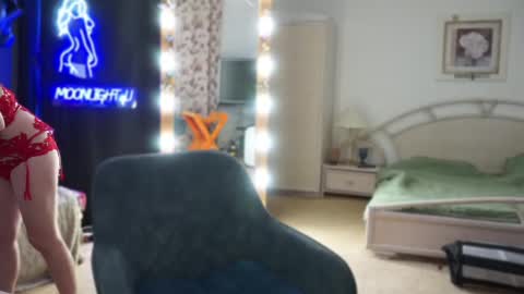 Snapshot of moonlight4u chatting on March 2025 06:04:01 AM Jane online show from March 2025 06:04:01 AM