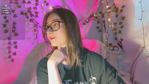 Snapshot of moonlight__lovers chatting on December 2024 11:54:02 AM Dana online show from December 2024 11:54:02 AM