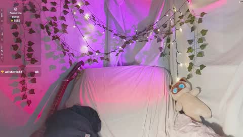 Snapshot of moonlight__lovers chatting on December 2024 06:09:02 PM Dana online show from December 2024 06:09:02 PM