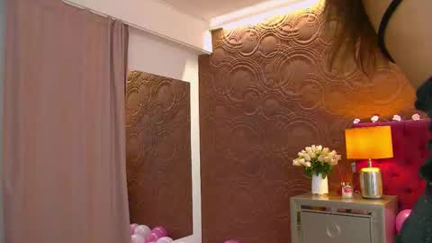 moonligt_iris online show from February 2026 05:47:02 AM