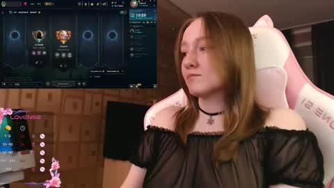 Katrin online show from October 2025 08:18:01 PM