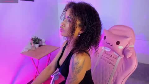 Rosa  online show from March 2026 07:17:01 PM