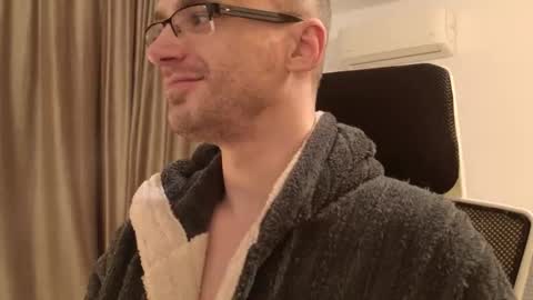 Moonsire online show from February 2026 07:39:02 PM