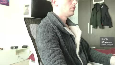 Snapshot of moonsire chatting on May 2026 11:50:02 AM Moonsire online show from May 2026 11:50:02 AM