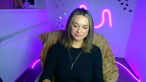 Susanna online show from March 2026 12:18:01 PM