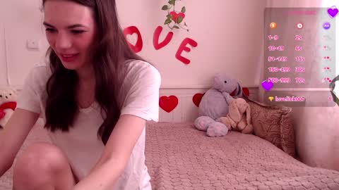 moore_alice online show from April 2026 12:49:01 PM