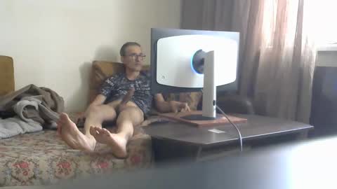 Snapshot of moovurey16 chatting on October 2025 07:16:01 AM Alex online show from October 2025 07:16:01 AM