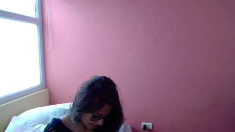 Snapshot of mora_haze chatting on September 2025 03:03:02 PM Mora Haze 3 online show from September 2025 03:03:02 PM