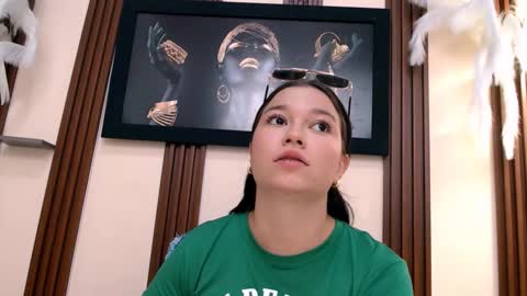 alexia online show from February 2026 07:34:02 PM