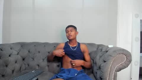 Mmorenito online show from October 2025 07:12:02 PM