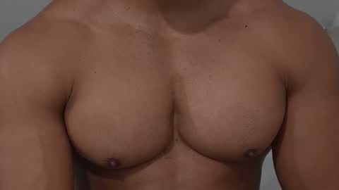 Snapshot of moreno1muscular chatting on November 2025 08:58:01 PM moreno1muscular online show from November 2025 08:58:01 PM