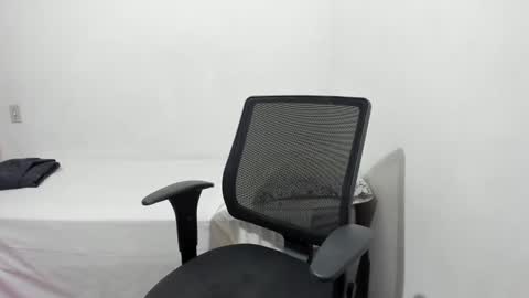 Pipo online show from December 2024 12:19:01 AM