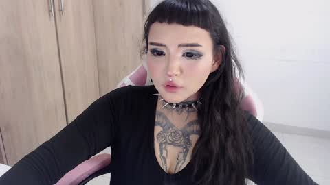 Snapshot of morganmoon1 chatting on January 2025 06:20:02 PM Morgan Moon online show from January 2025 06:20:02 PM