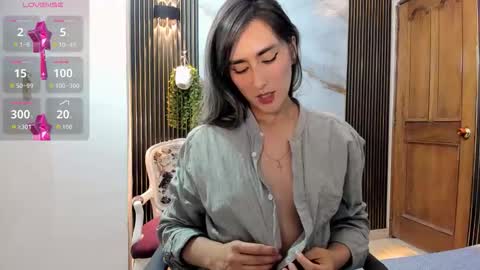 Moriah online show from November 2025 08:09:02 PM