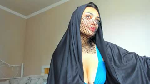 Snapshot of moroccan_diamond_ chatting on June 2026 08:51:01 AM Medina online show from June 2026 08:51:01 AM