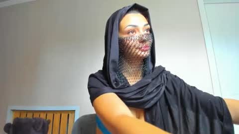 Snapshot of moroccan_diamond_ chatting on July 2026 08:31:02 AM Medina online show from July 2026 08:31:02 AM