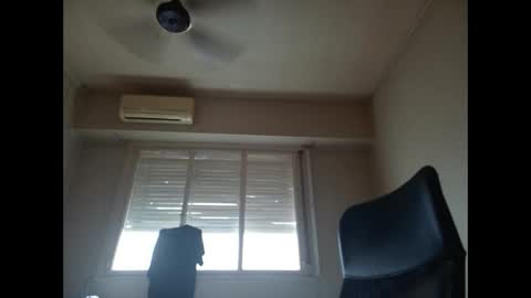 Bruno online show from February 2025 09:46:02 PM