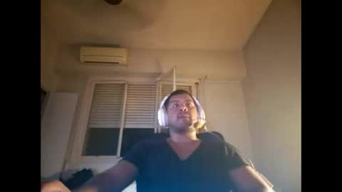 Bruno online show from February 2025 04:32:02 AM