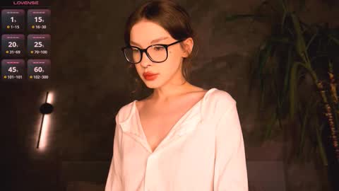 Snapshot of morphesoull chatting on November 2025 03:19:02 PM morphe online show from November 2025 03:19:02 PM