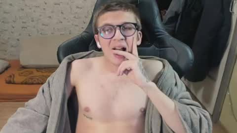 Snapshot of mortywithlove chatting on May 2026 09:20:01 PM Morty online show from May 2026 09:20:01 PM