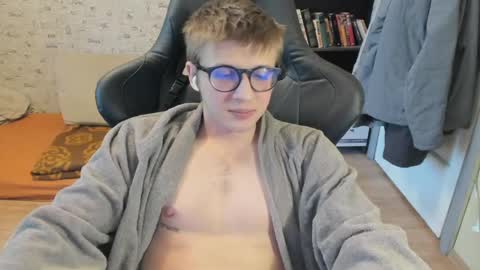 Snapshot of mortywithlove chatting on May 2026 08:09:01 AM Morty online show from May 2026 08:09:01 AM