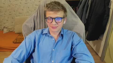 Snapshot of mortywithlove chatting on May 2026 09:23:01 PM Morty online show from May 2026 09:23:01 PM
