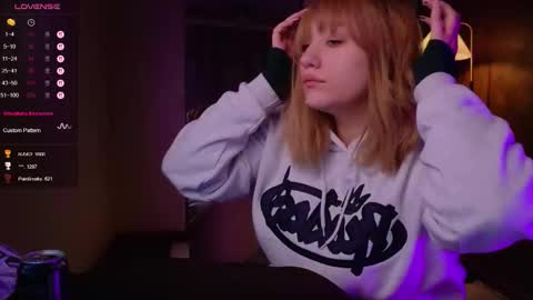 morvelyn online show from September 2025 09:05:02 PM