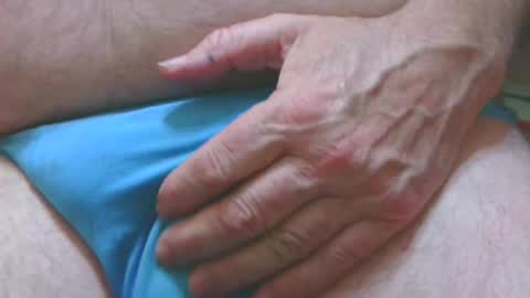 Snapshot of moth12 chatting on March 2025 01:31:02 AM moth12 online show from March 2025 01:31:02 AM