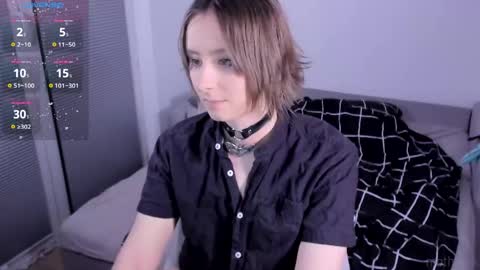 mothkink Moth  -  online show from April 2026 07:03:02 PM