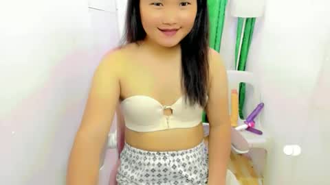 casandra online show from November 2025 02:44:01 AM