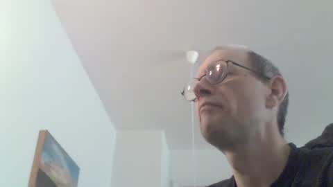 Snapshot of moviem1978 chatting on May 2026 08:55:01 AM Frederik online show from May 2026 08:55:01 AM