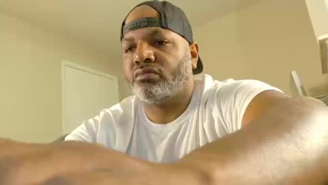 mr6ray online show from October 2025 04:01:02 AM