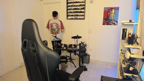 Snapshot of mr_andresr chatting on January 2025 04:48:01 AM Andy online show from January 2025 04:48:01 AM