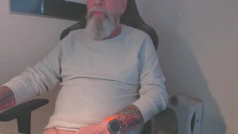 mr_boombastic2021 online show from September 2025 09:53:01 AM