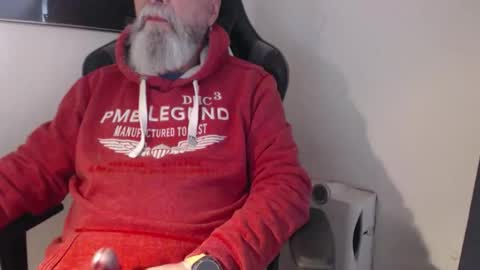 mr_boombastic2021 online show from October 2025 09:17:04 AM