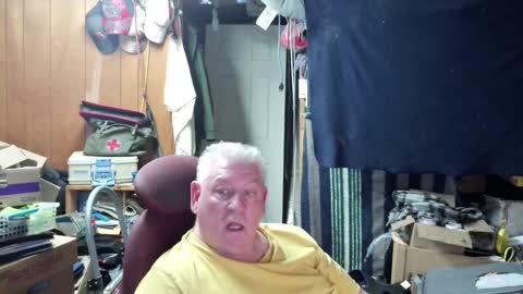Snapshot of mr_canoe_licker_69 chatting on December 2024 08:29:01 PM mr_canoe_licker_69 online show from December 2024 08:29:01 PM