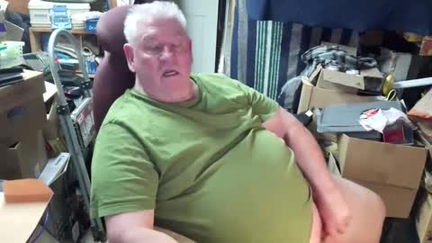 Snapshot of mr_canoe_licker_69 chatting on December 2024 09:50:01 PM mr_canoe_licker_69 online show from December 2024 09:50:01 PM
