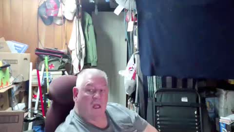 Snapshot of mr_canoe_licker_69 chatting on December 2024 07:59:02 PM mr_canoe_licker_69 online show from December 2024 07:59:02 PM