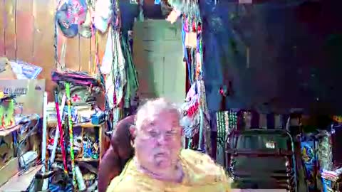 Snapshot of mr_canoe_licker_69 chatting on December 2024 02:04:01 PM mr_canoe_licker_69 online show from December 2024 02:04:01 PM