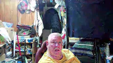 Snapshot of mr_canoe_licker_69 chatting on January 2025 01:30:01 PM mr_canoe_licker_69 online show from January 2025 01:30:01 PM