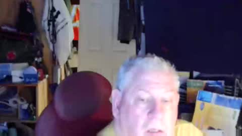 Snapshot of mr_canoe_licker_69 chatting on February 2025 09:19:01 PM mr_canoe_licker_69 online show from February 2025 09:19:01 PM