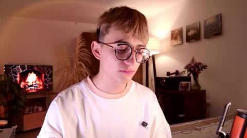 Mr Evans online show from October 2025 04:17:01 PM