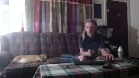 Snapshot of mr_happy12 chatting on October 2025 06:10:02 AM mr_happy12 online show from October 2025 06:10:02 AM